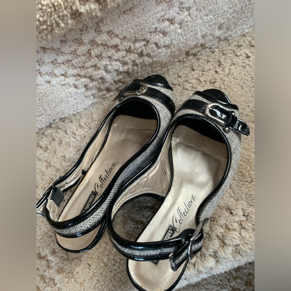TENDER TOOTSIES SLINGBACK SANDALS